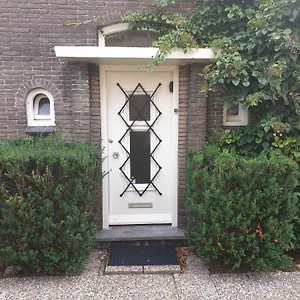 Bed & Bye Schiphol Homestay Badhoevedorp
