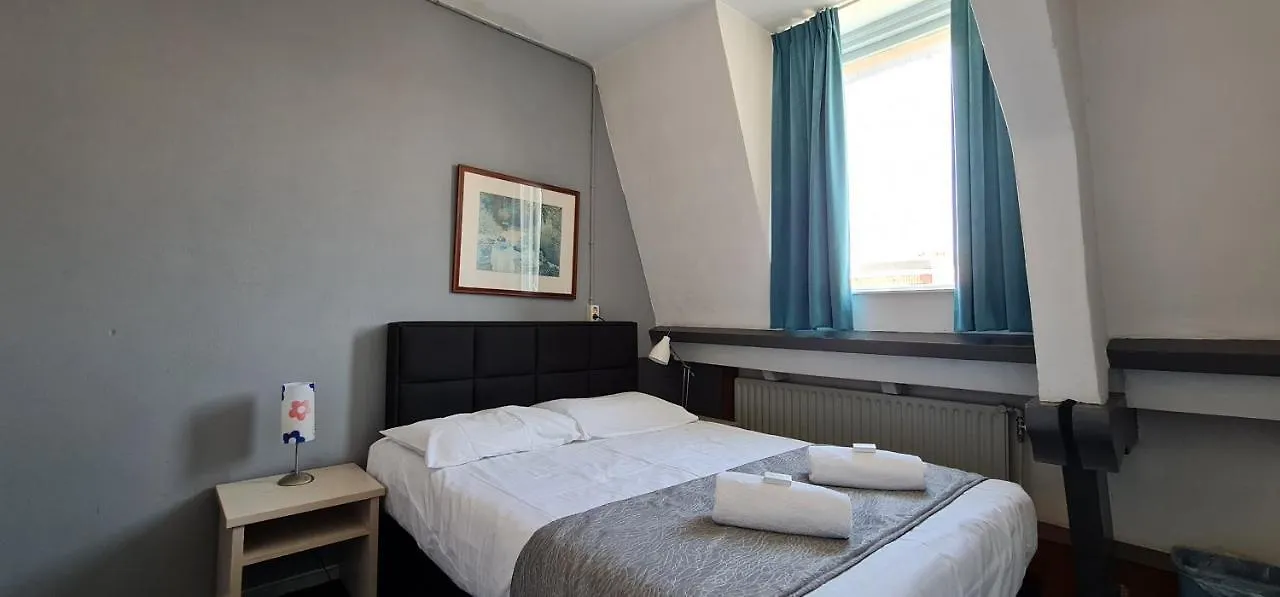 Hostel Euphemia Budget Old City Canal Zone Amsterdam Hollanda