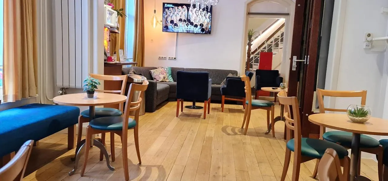 Euphemia Budget Old City Canal Zone Amsterdam Hostel